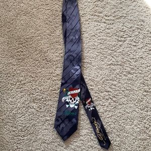 Men’s Ed hardy tie